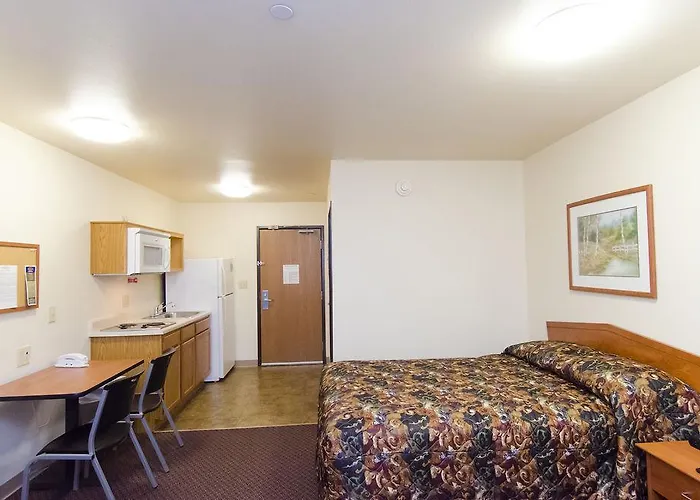 Woodspring Near Hotel 4*
