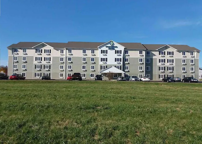 Woodspring Near 4* Champaign